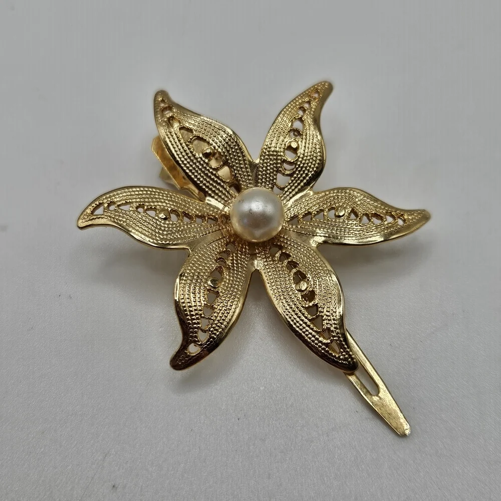 VINTAGE Lady Ellen 1960s Gold Tone Faux Pearl Flower Hair Clip Barrette Estate
